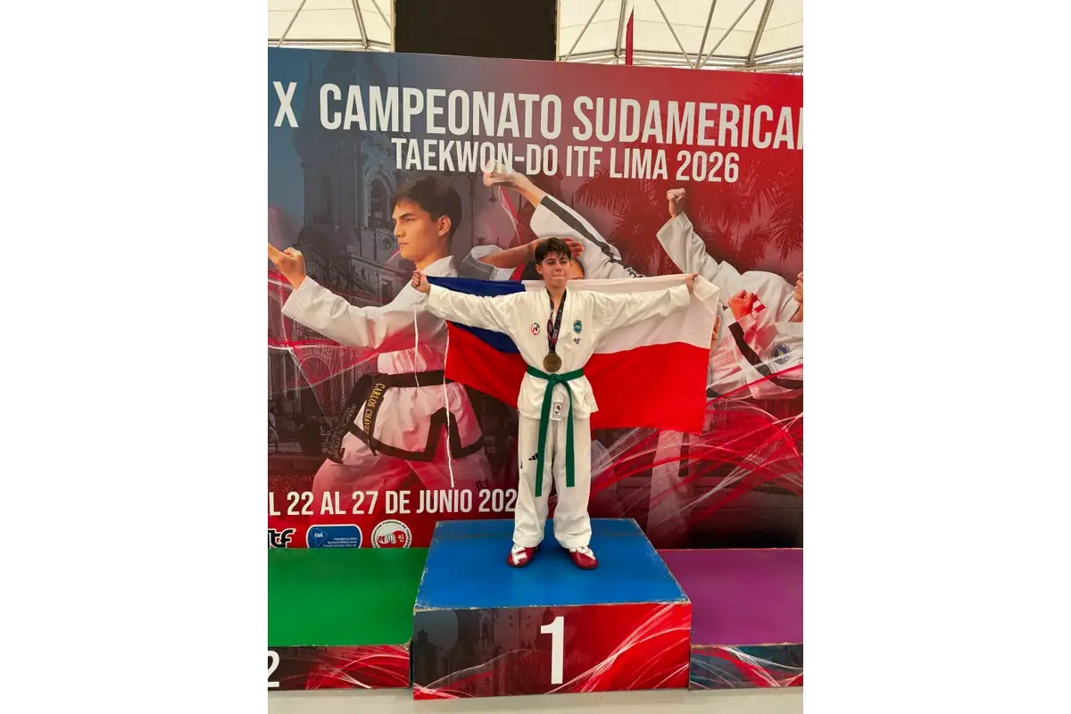 David en el primer lugar del podio del Sudamericano ITF Lima 2026
