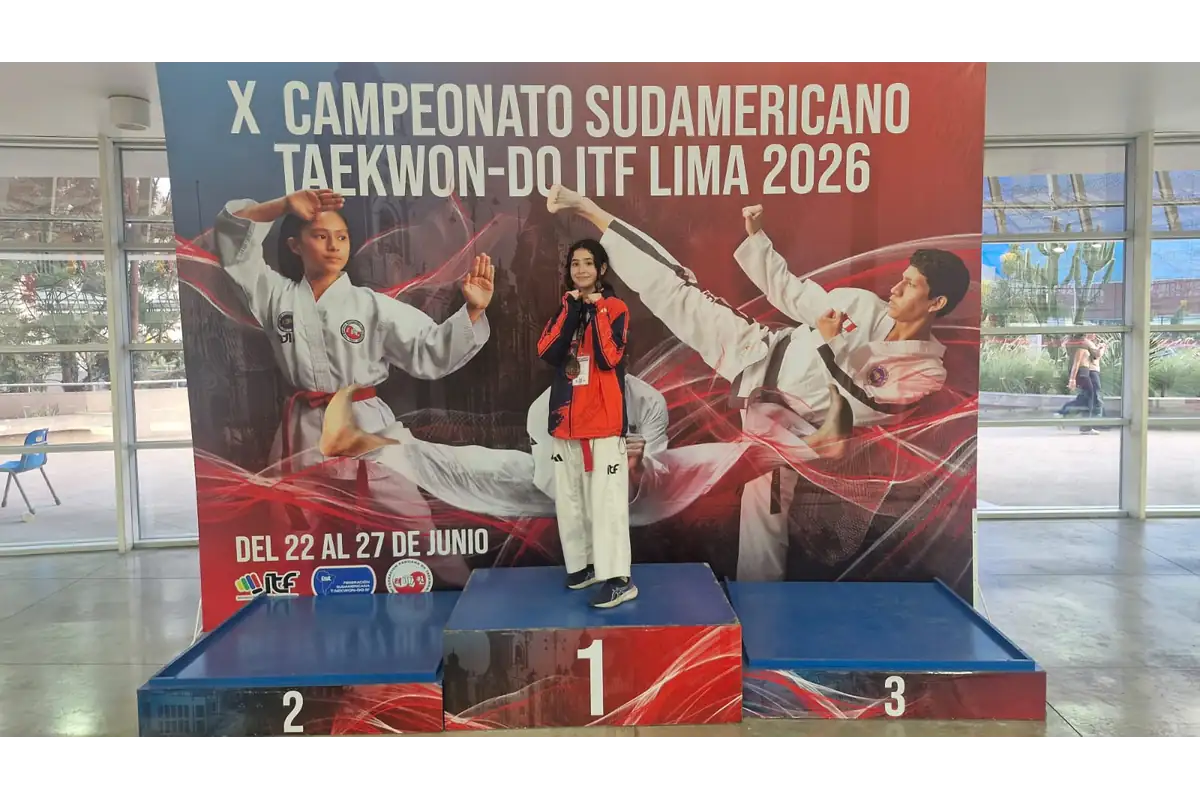 Mariana con su medalla de oro en el Sudamericano ITF Lima 2026